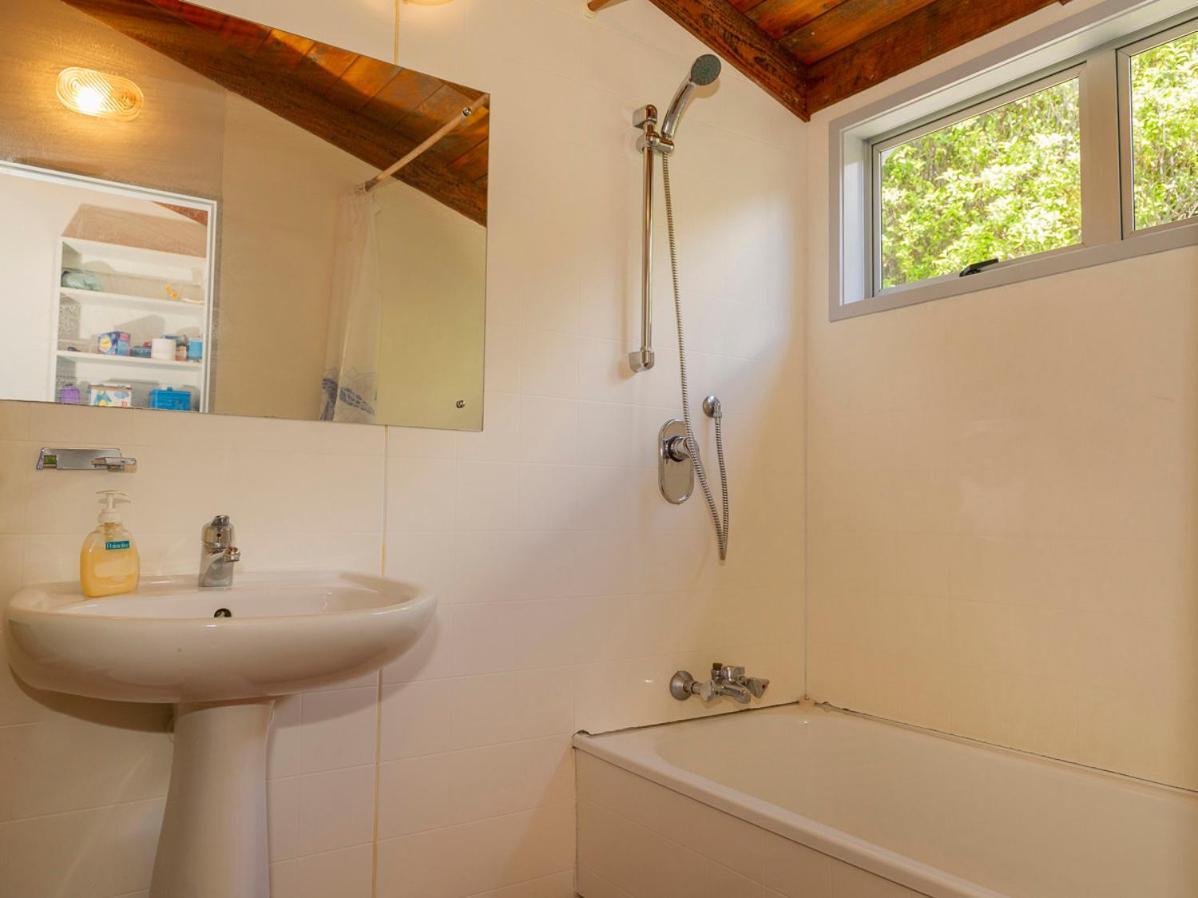 Hahei Hideaway - Hahei Holiday Home ภายนอก รูปภาพ